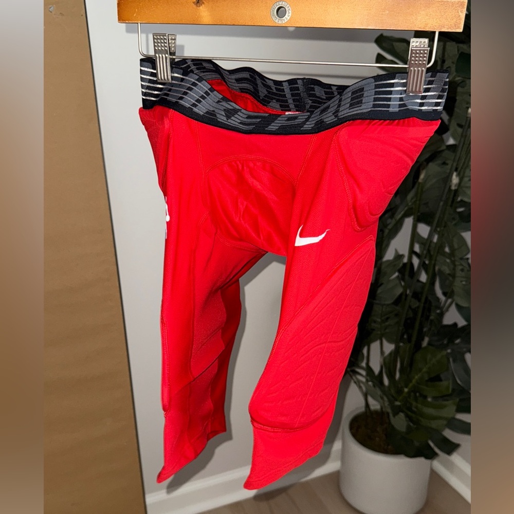 Nike NBA Pro hyperstrong Men size L